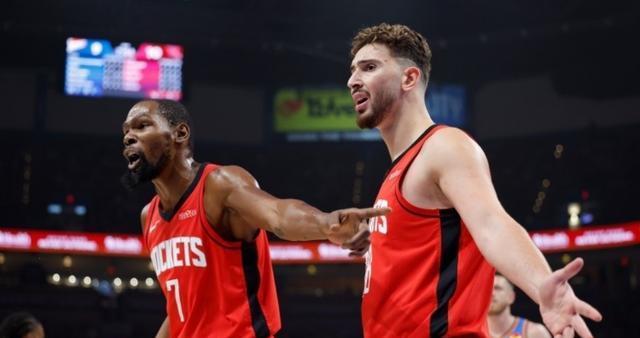 分不错, 篮板后叫出