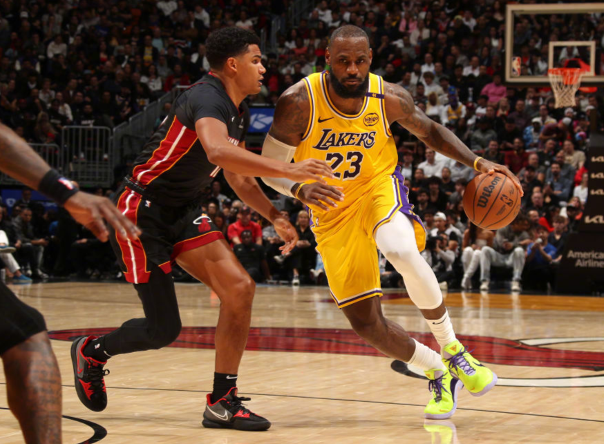 尴尬打进季, src 尴尬打进季, src